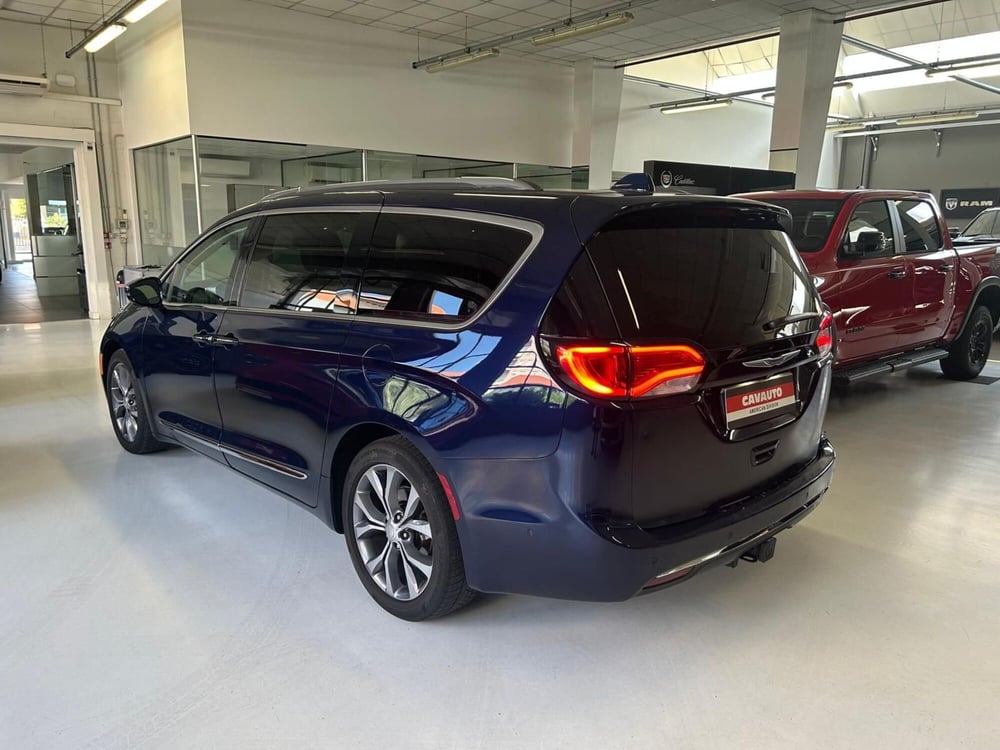 Chrysler Pacifica usata a Monza e Brianza (3)