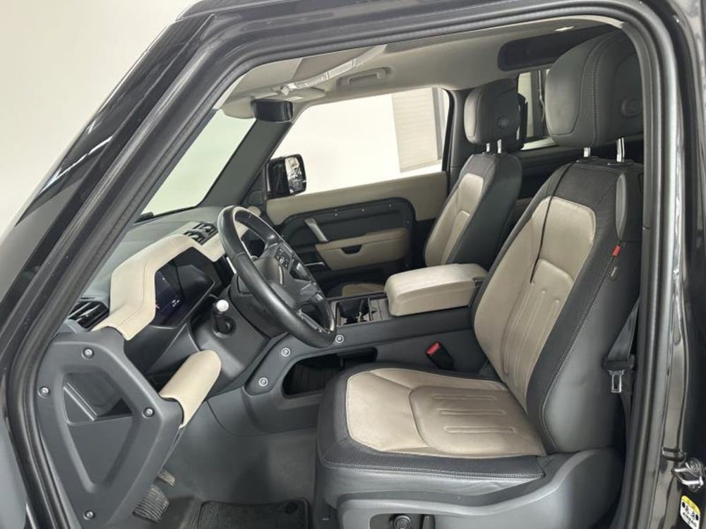 Land Rover Defender usata a Venezia (10)