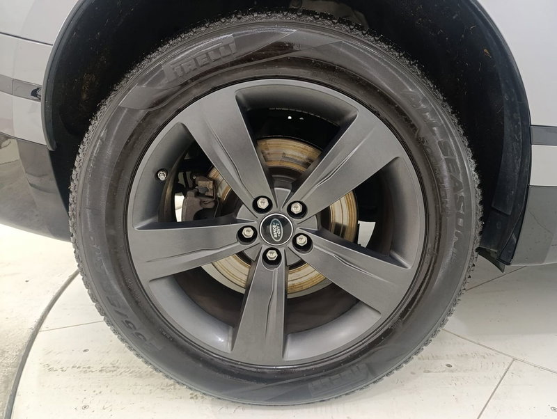 Land Rover Range Rover Velar usata a Pesaro-Urbino (9)