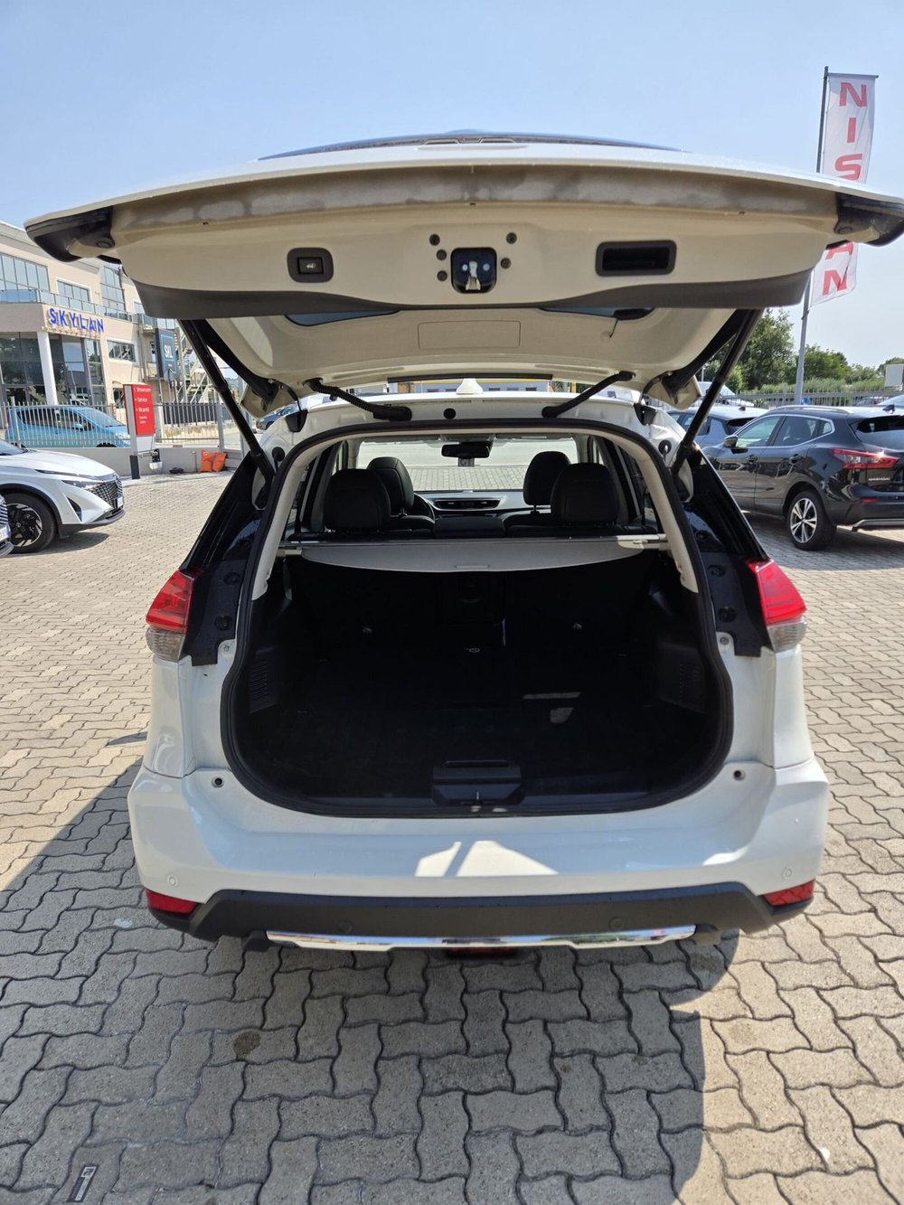Nissan X-Trail usata a Macerata (7)