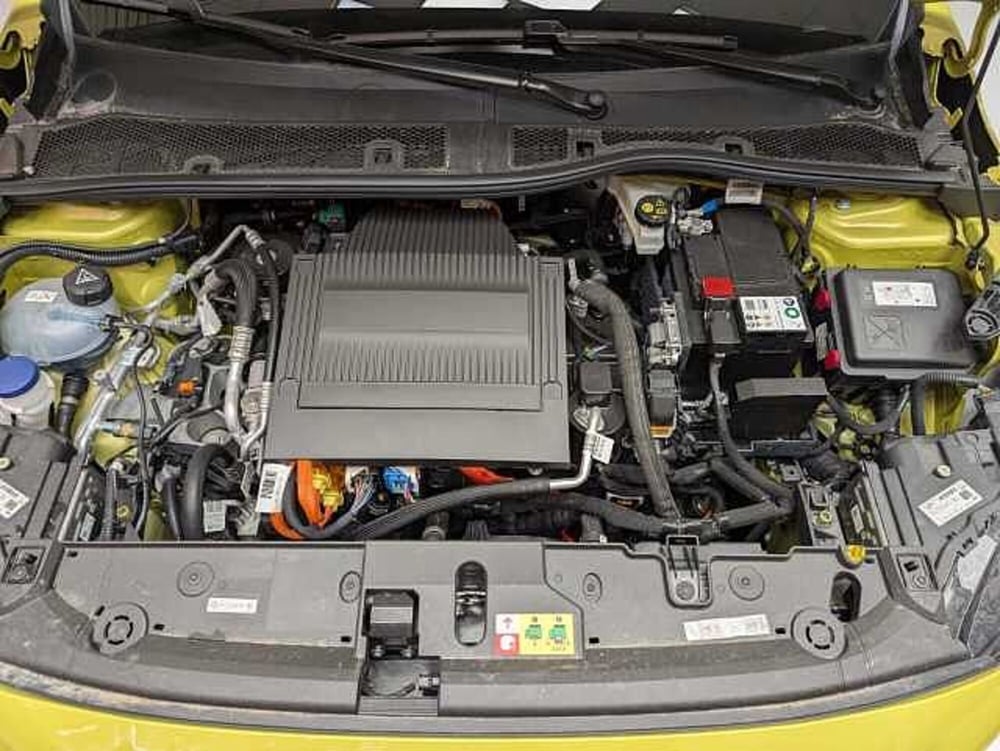 Peugeot 208 nuova a Teramo (10)