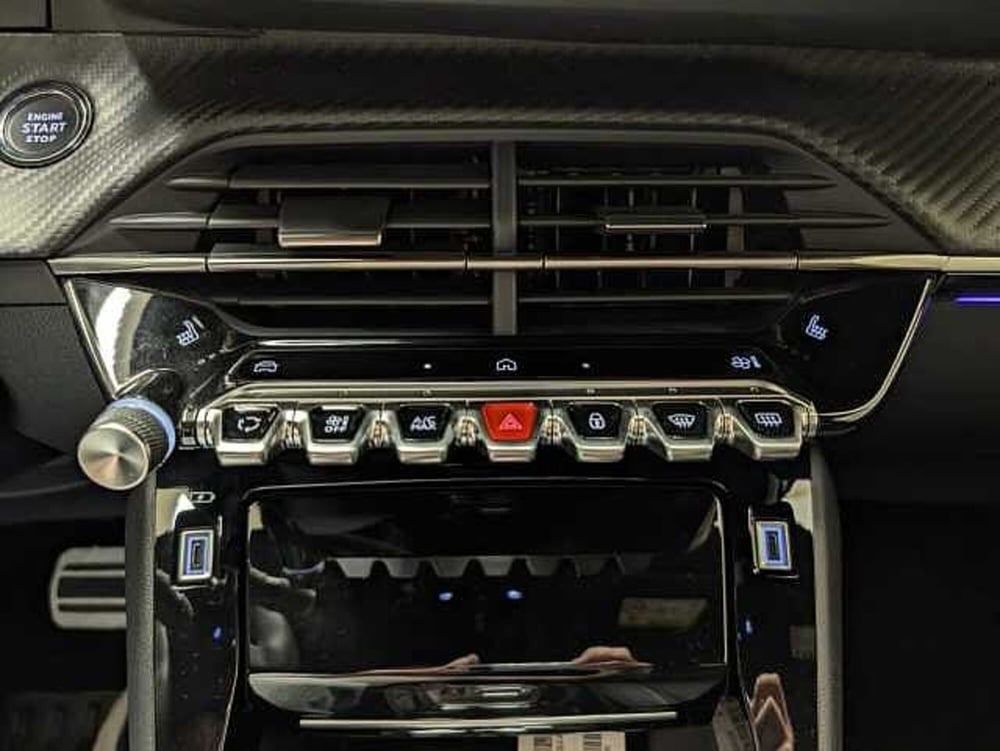 Peugeot 208 nuova a Teramo (20)