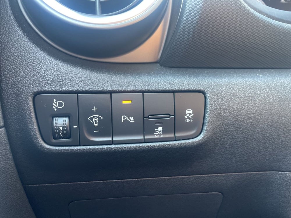 Hyundai Kona nuova a Roma (20)