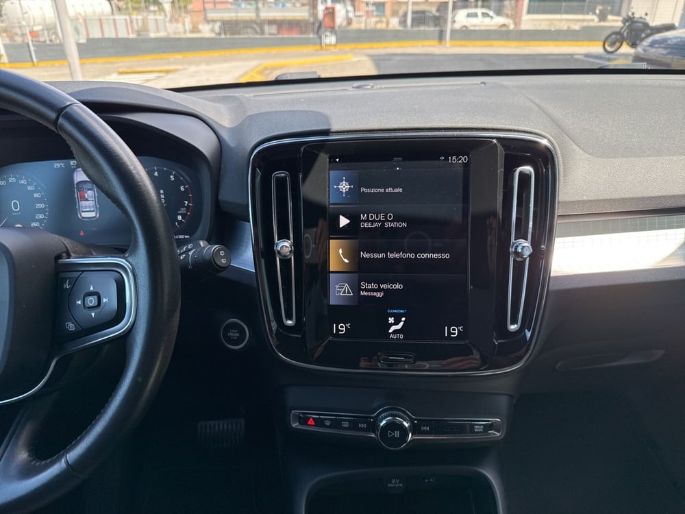 Volvo XC40 usata a Reggio Calabria (13)