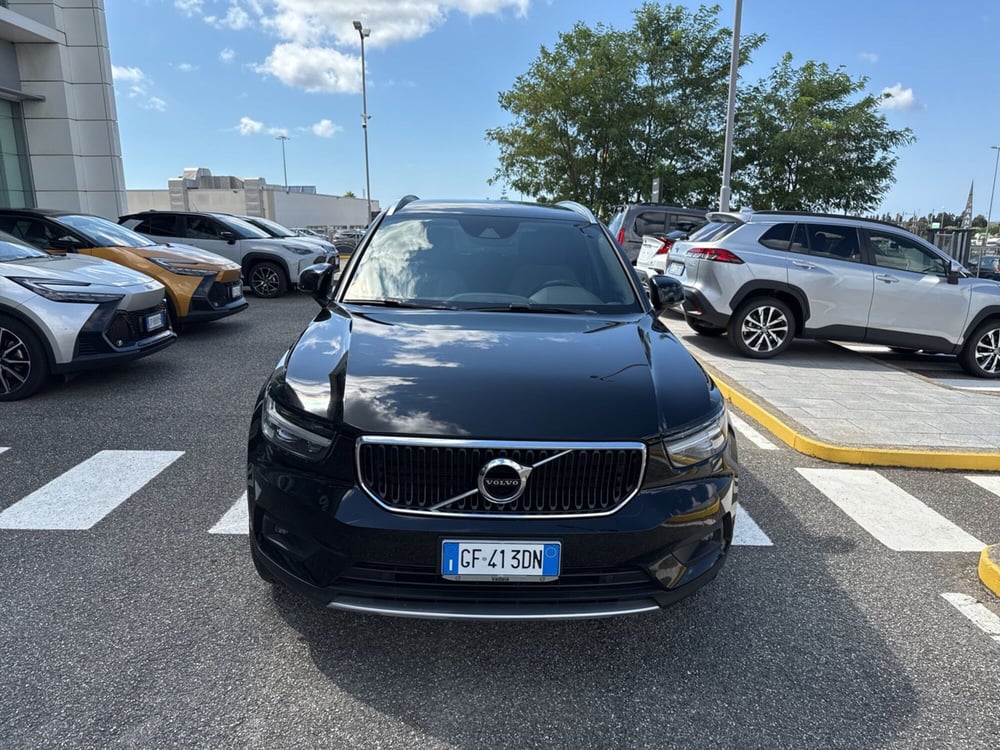 Volvo XC40 usata a Reggio Calabria (8)
