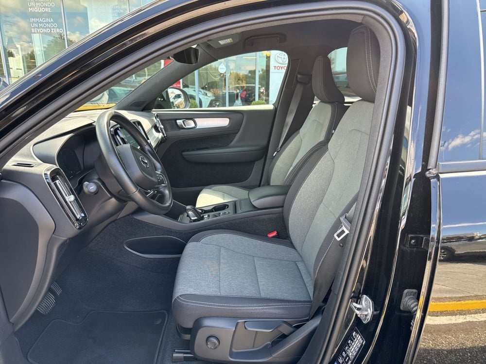 Volvo XC40 usata a Reggio Calabria (9)