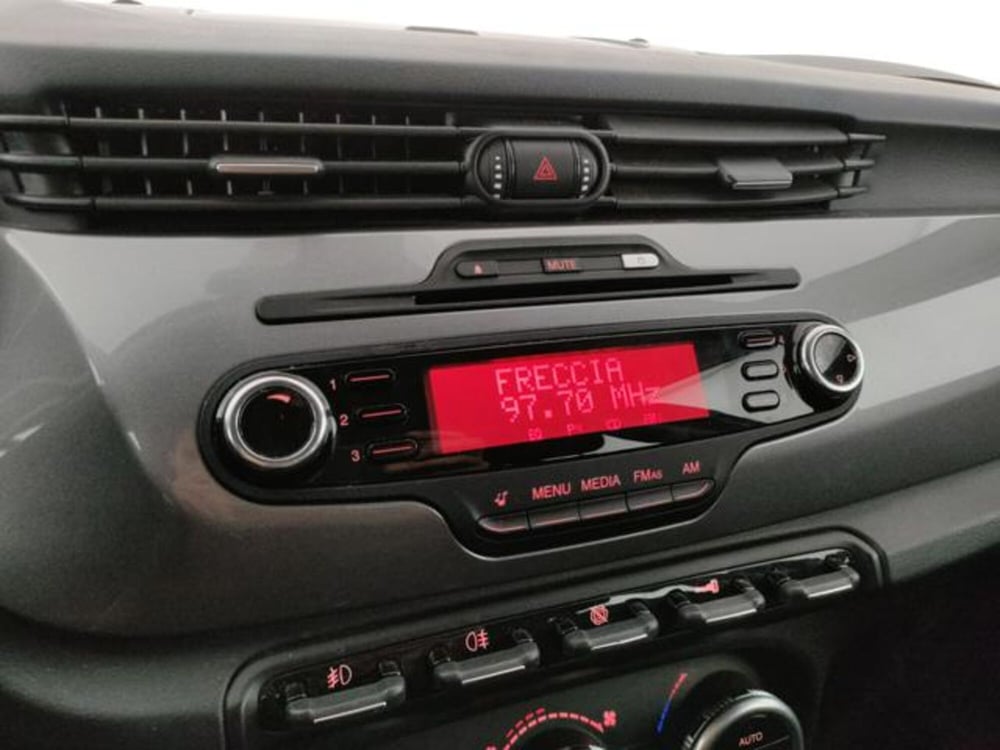 Alfa Romeo Giulietta usata a Modena (14)