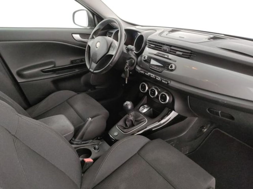 Alfa Romeo Giulietta usata a Modena (19)