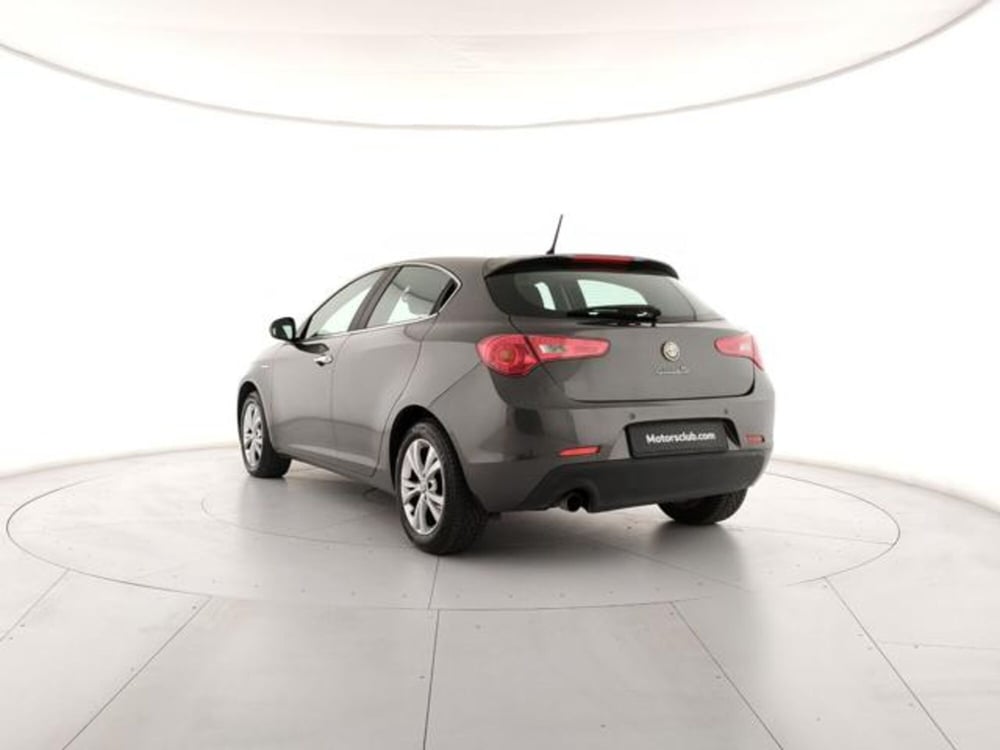Alfa Romeo Giulietta usata a Modena (3)