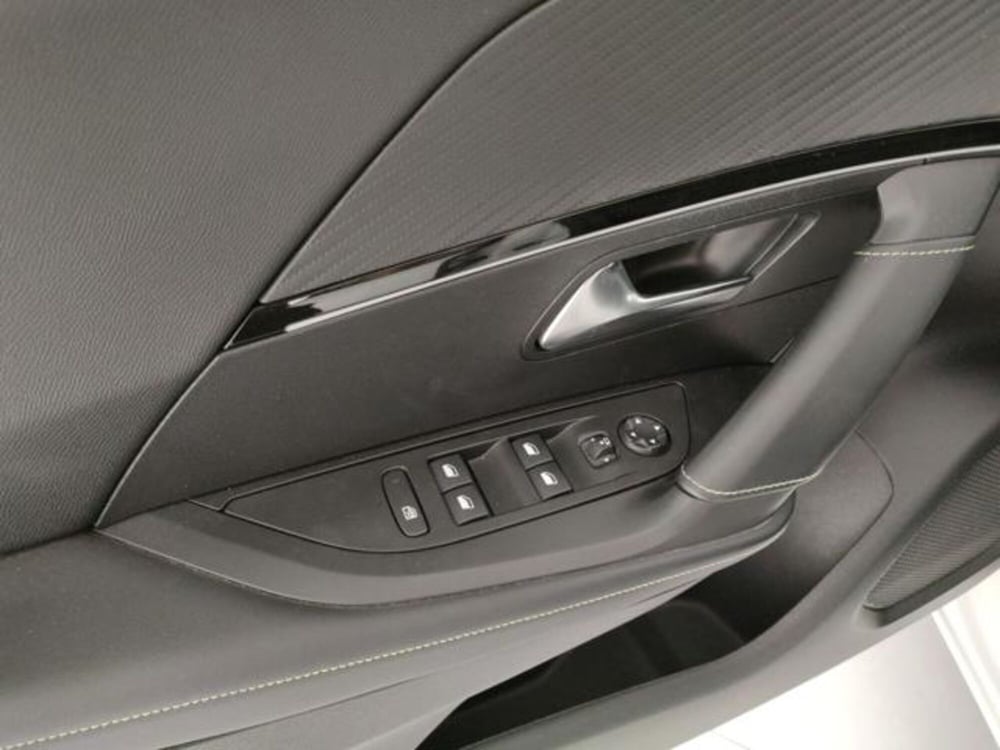 Peugeot 2008 usata a Modena (10)