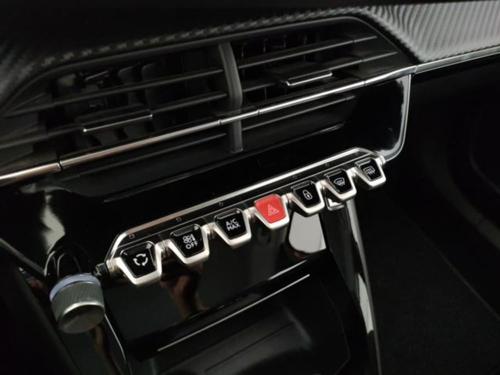 Peugeot 2008 usata a Modena (19)