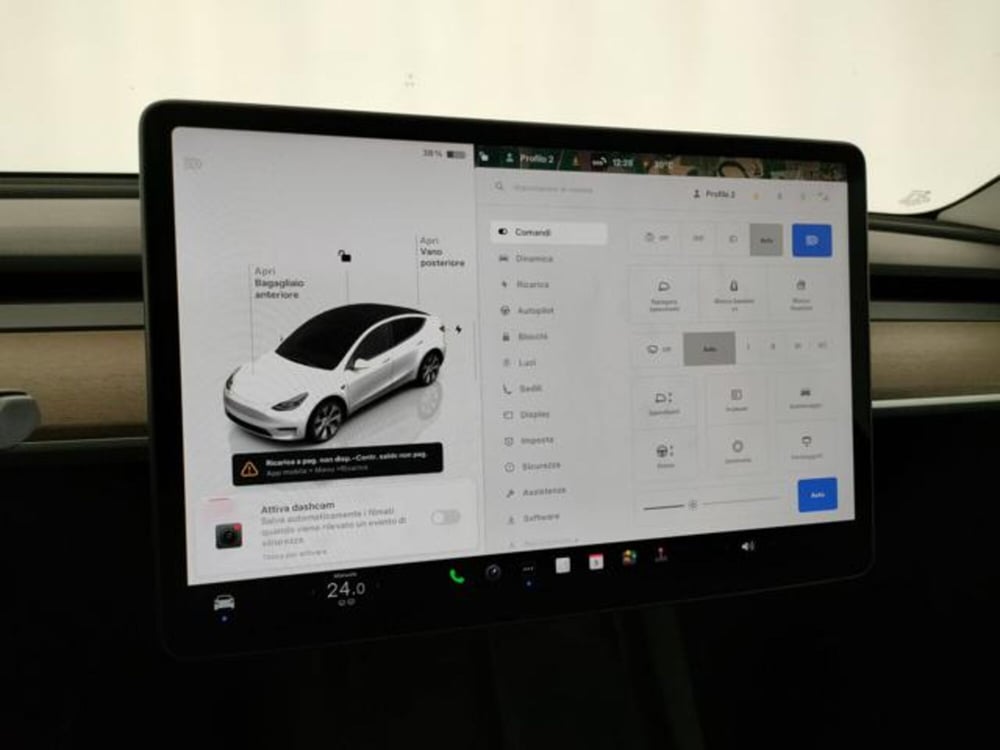 Tesla Model Y usata a Modena (18)