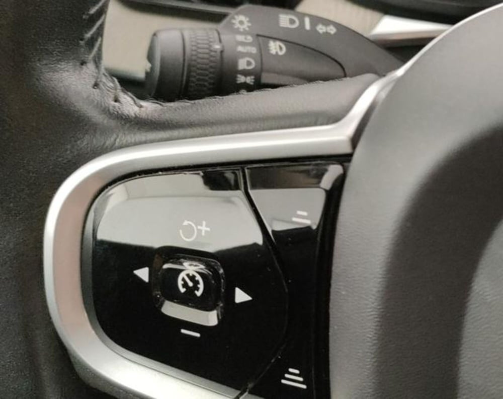 Volvo XC60 usata a Modena (20)