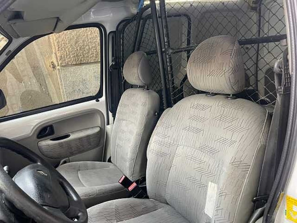 Renault Kangoo usata a Genova (6)