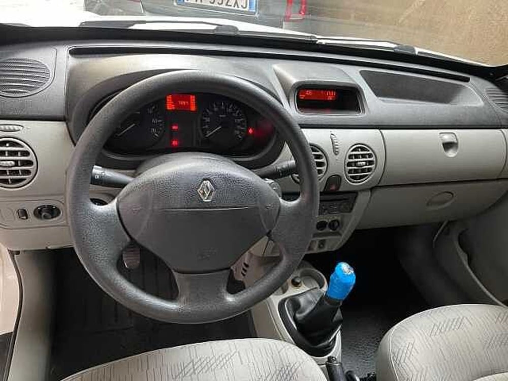 Renault Kangoo usata a Genova (8)