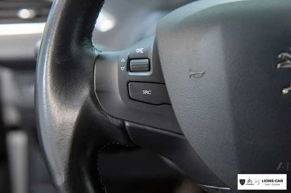 Peugeot 208 usata a Lodi (14)