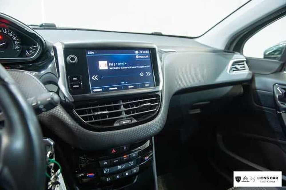 Peugeot 208 usata a Lodi (17)