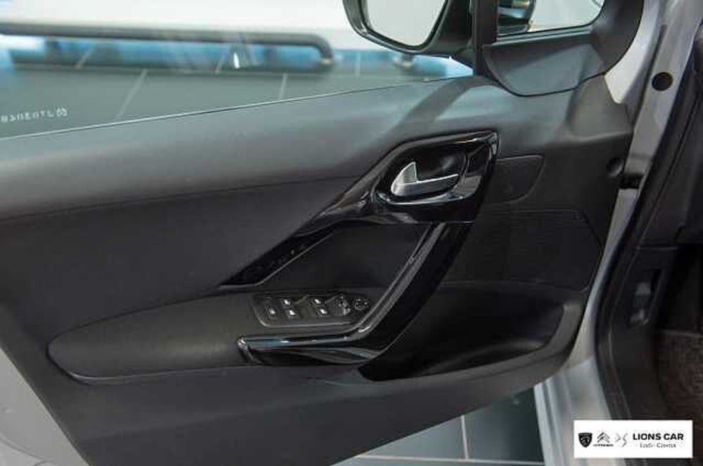 Peugeot 208 usata a Lodi (9)