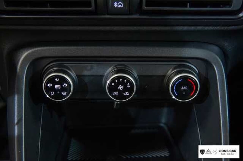 Citroen C3 Aircross nuova a Lodi (18)