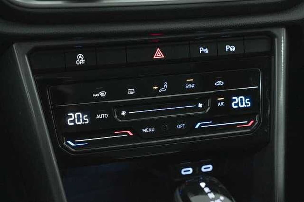 Volkswagen T-Roc usata a Como (17)