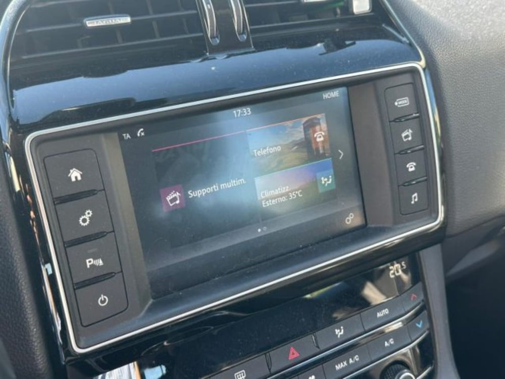 Jaguar F-Pace usata a Modena (10)