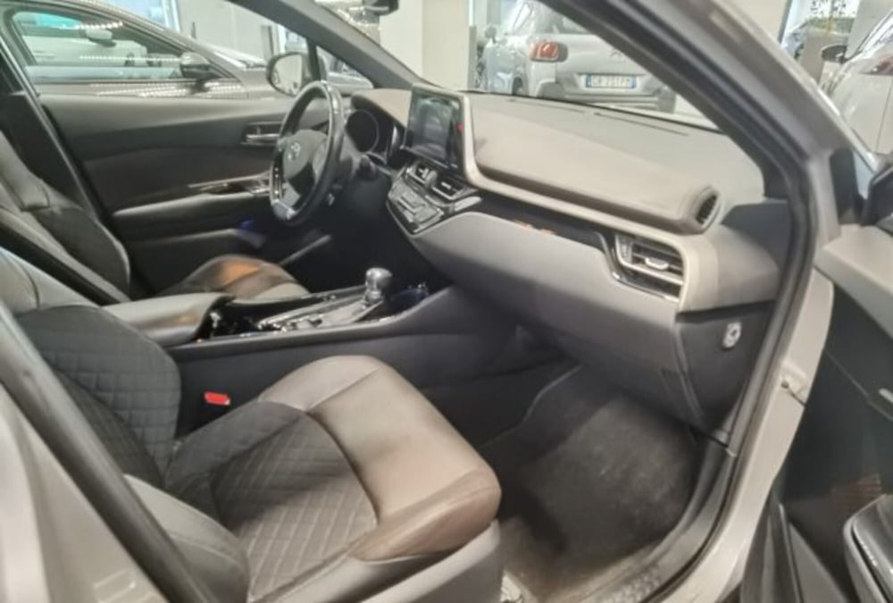 Toyota Toyota C-HR usata a Modena (11)