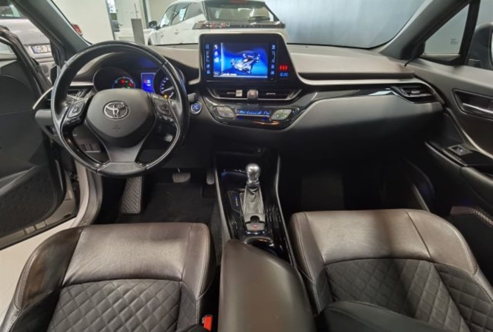Toyota Toyota C-HR usata a Modena (7)