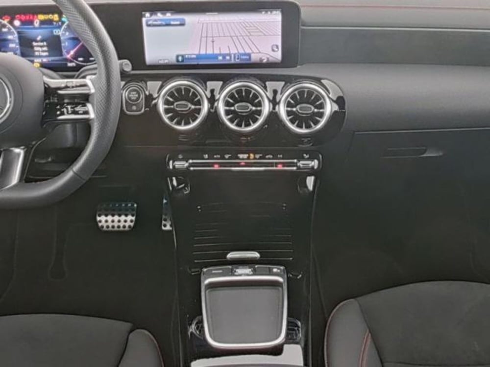 Mercedes-Benz CLA usata a Milano (5)