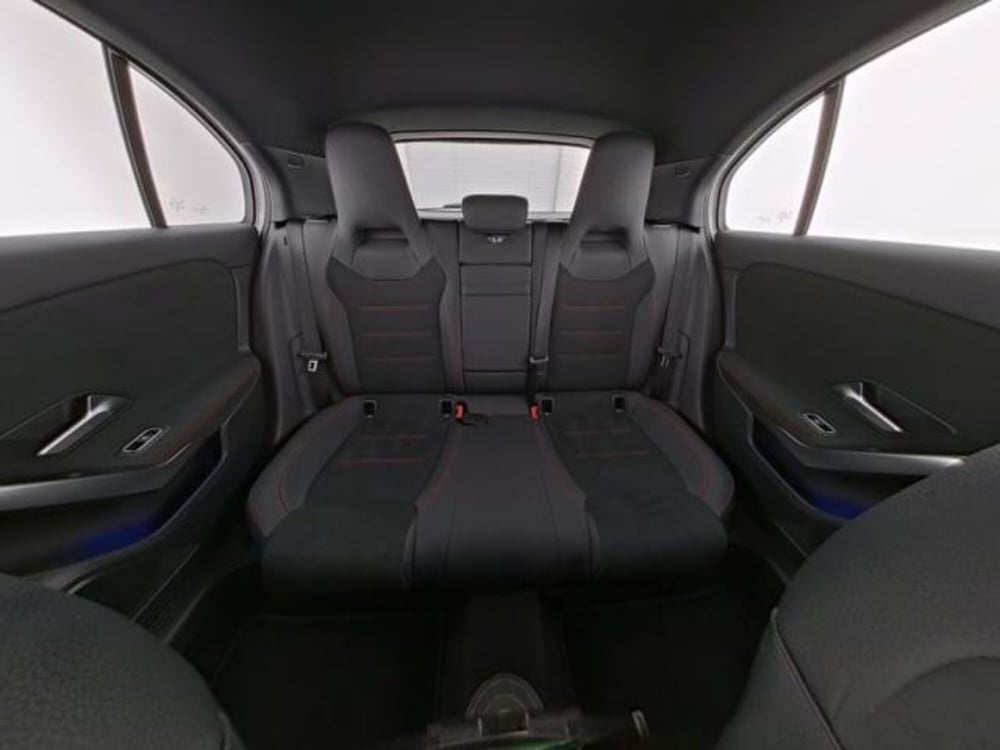 Mercedes-Benz Classe A usata a Milano (8)