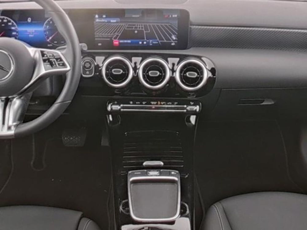 Mercedes-Benz Classe A usata a Milano (7)