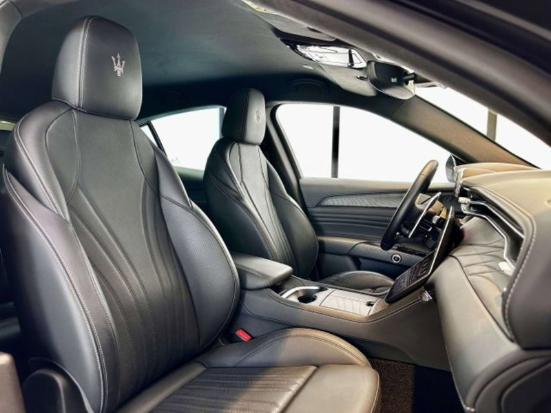 Maserati Grecale usata a Torino (11)