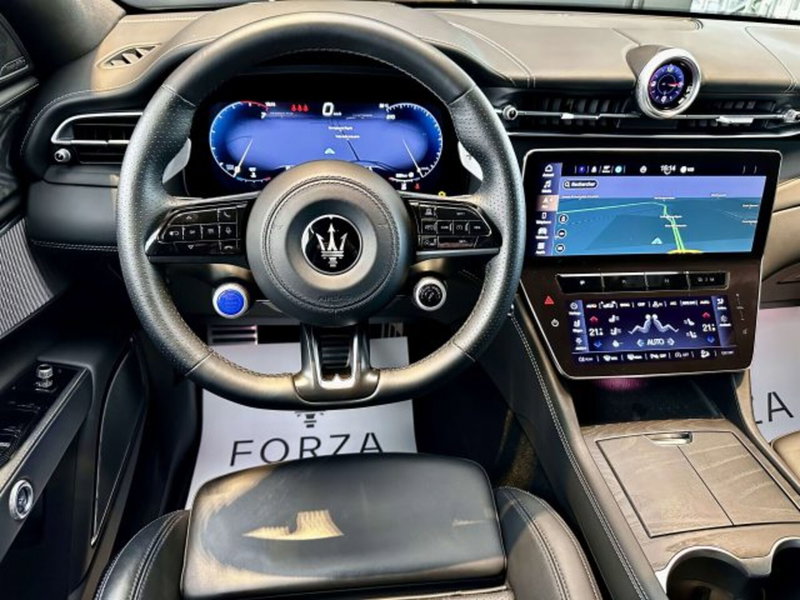 Maserati Grecale usata a Torino (12)