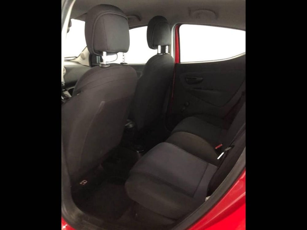 Lancia Ypsilon usata a Torino (12)