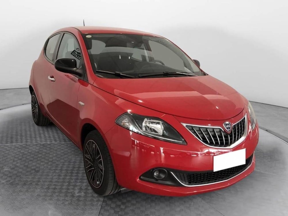 Lancia Ypsilon usata a Torino (3)