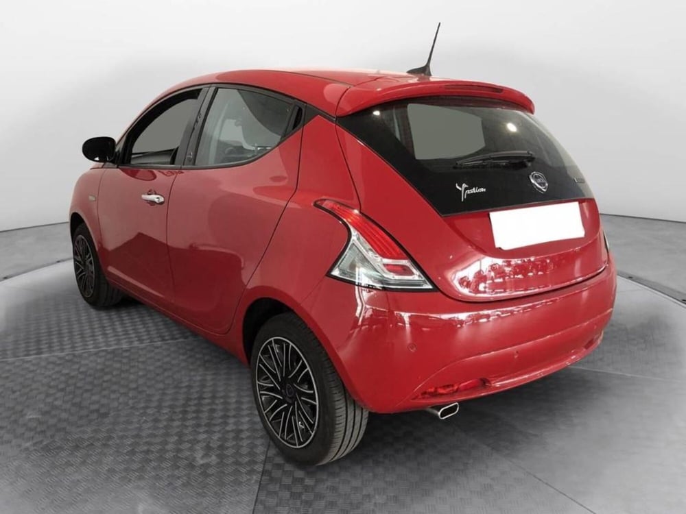 Lancia Ypsilon usata a Torino (4)