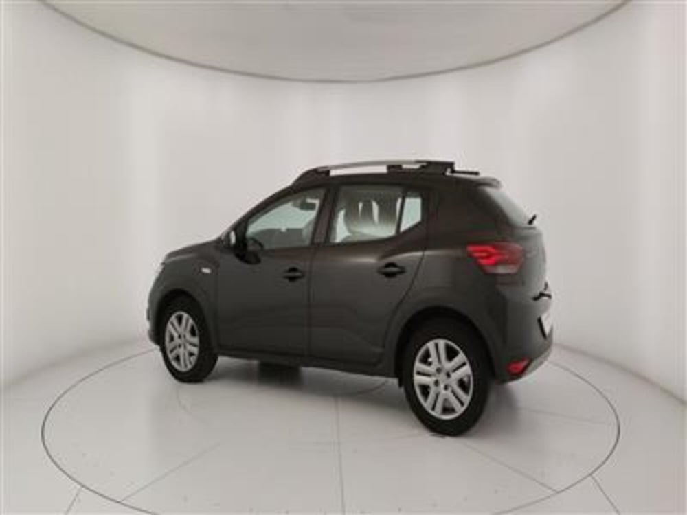 Dacia Sandero usata a Bari (4)