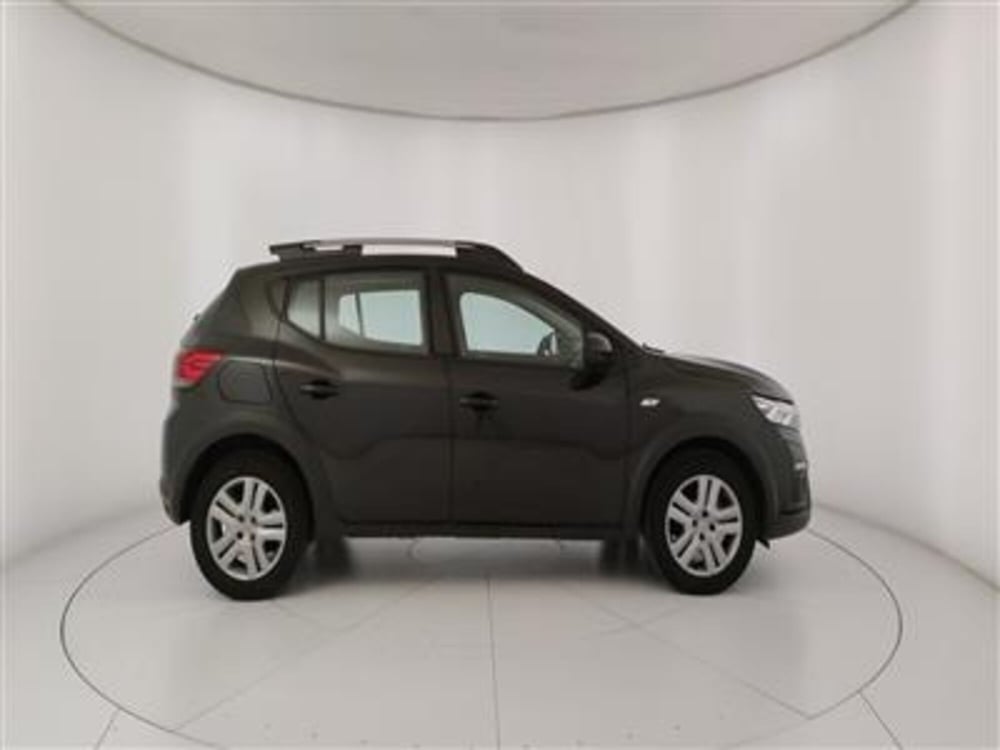 Dacia Sandero usata a Bari (9)