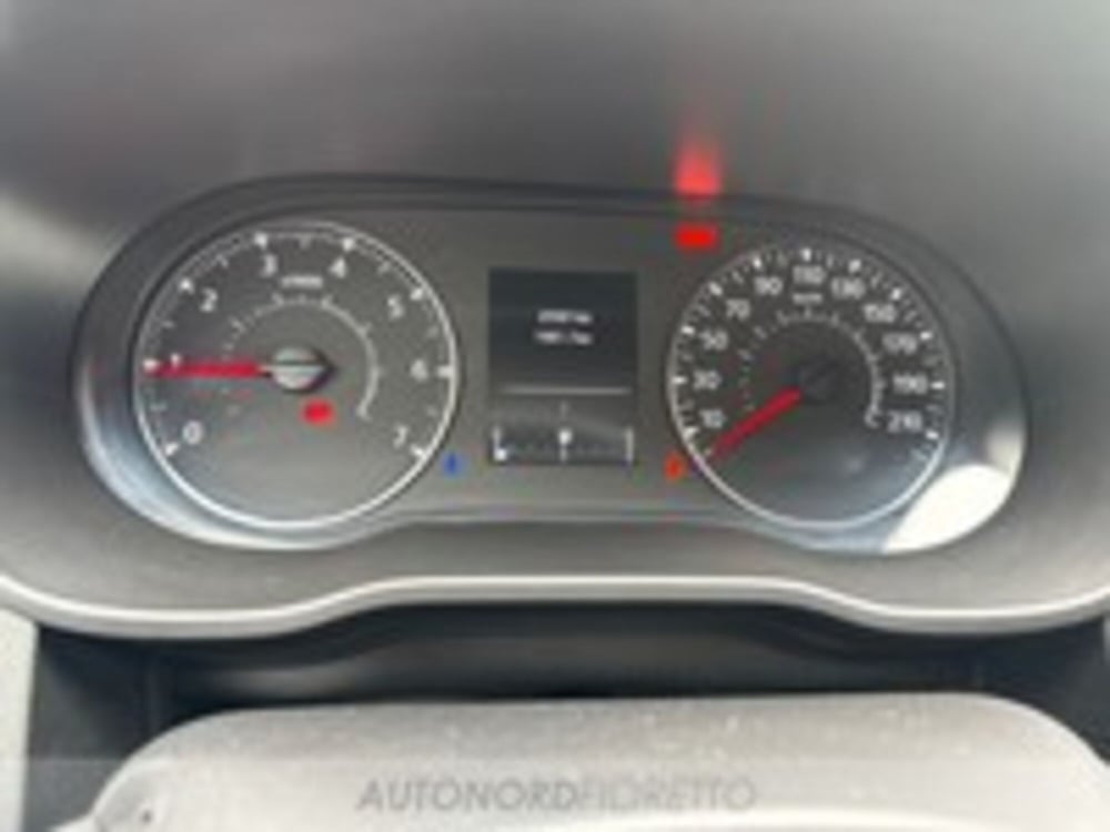 Dacia Duster usata a Udine (9)