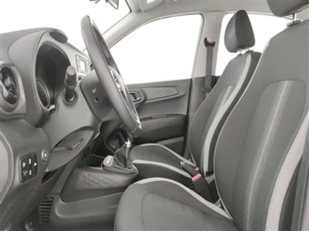 Hyundai i10 usata a Bari (13)
