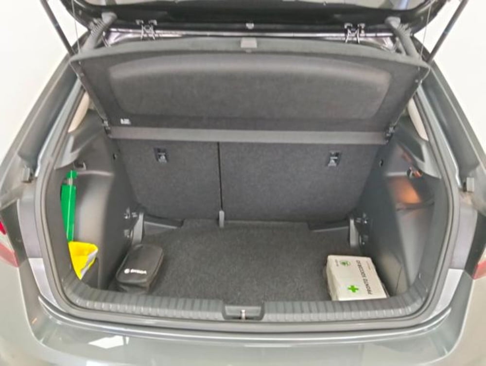 Skoda Fabia usata a Como (18)