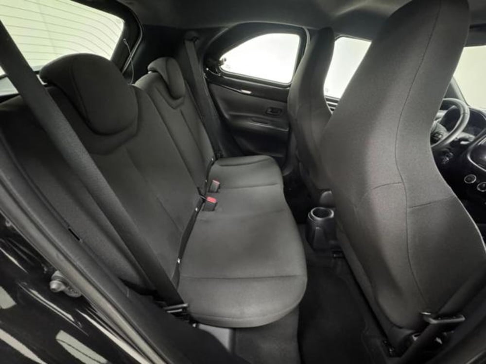 Toyota Aygo X usata a Como (5)