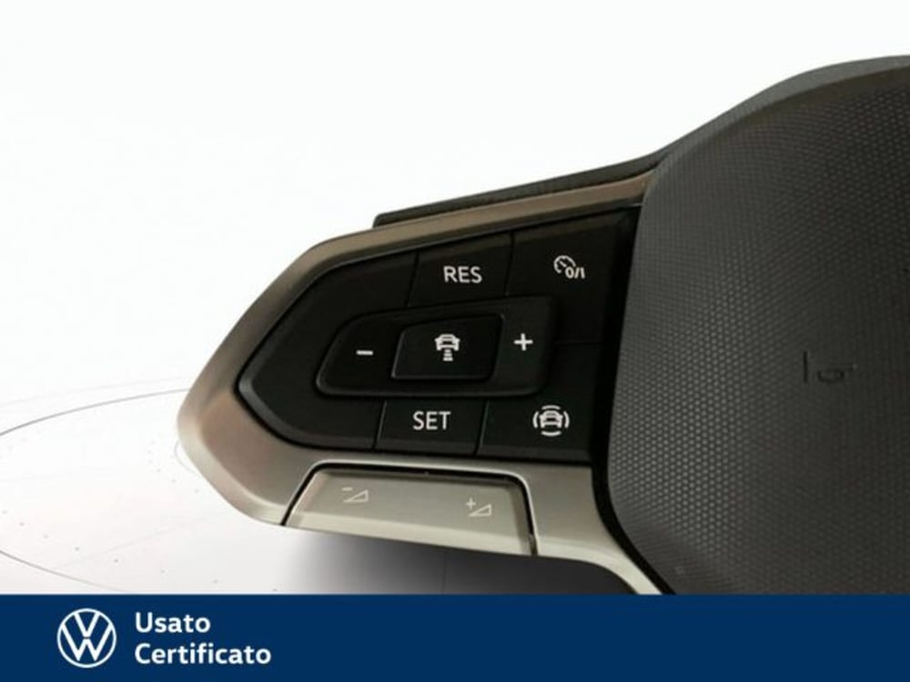 Volkswagen T-Roc nuova a Vicenza (11)