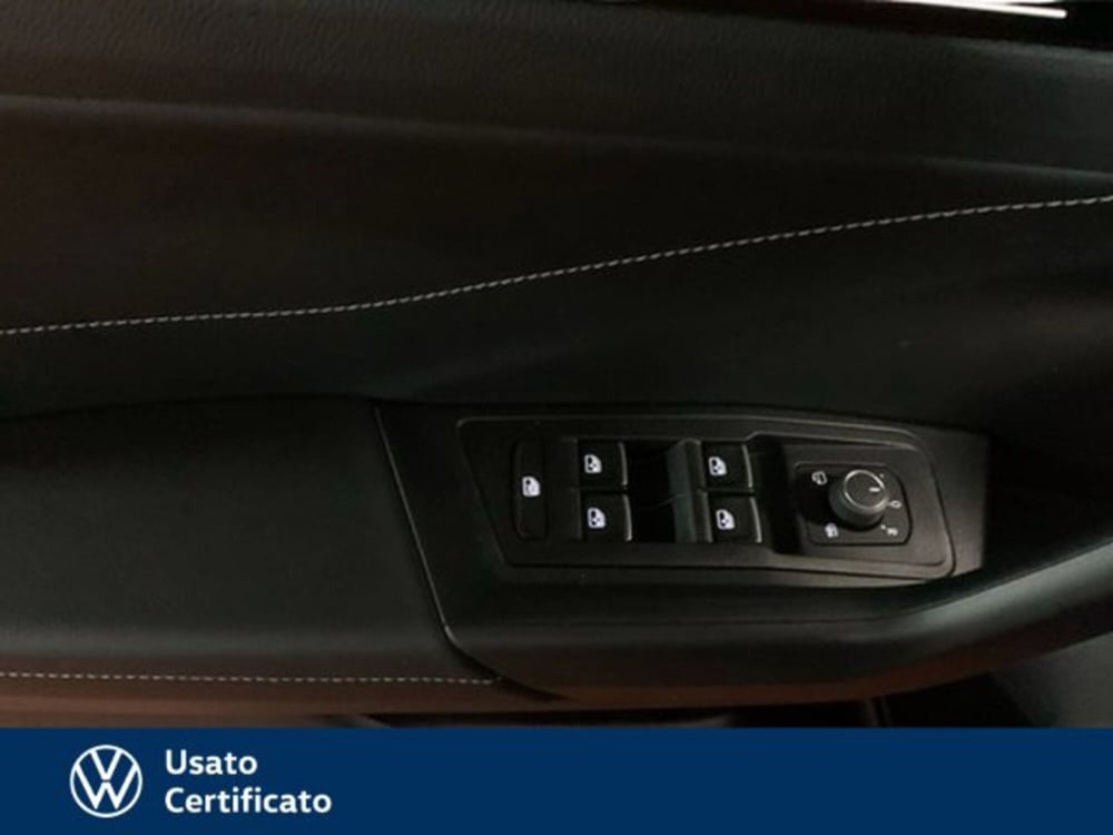 Volkswagen T-Roc nuova a Vicenza (17)
