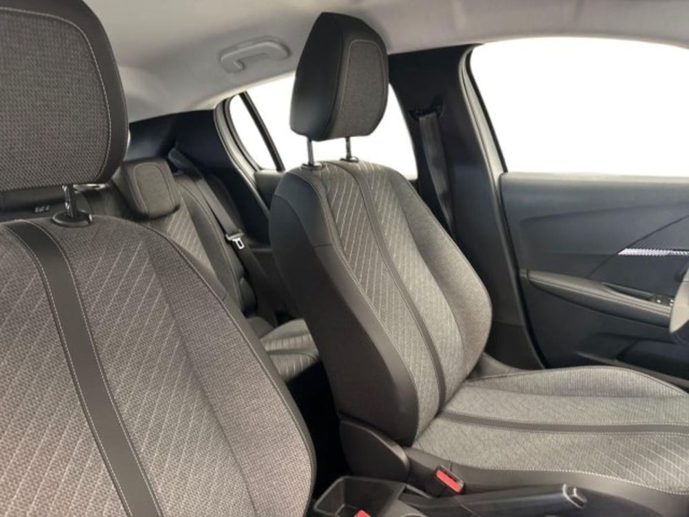 Peugeot 208 nuova a Ancona (16)