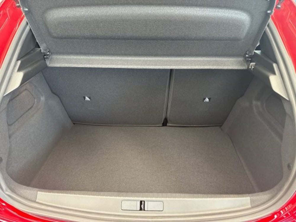 Peugeot 208 nuova a Ancona (7)