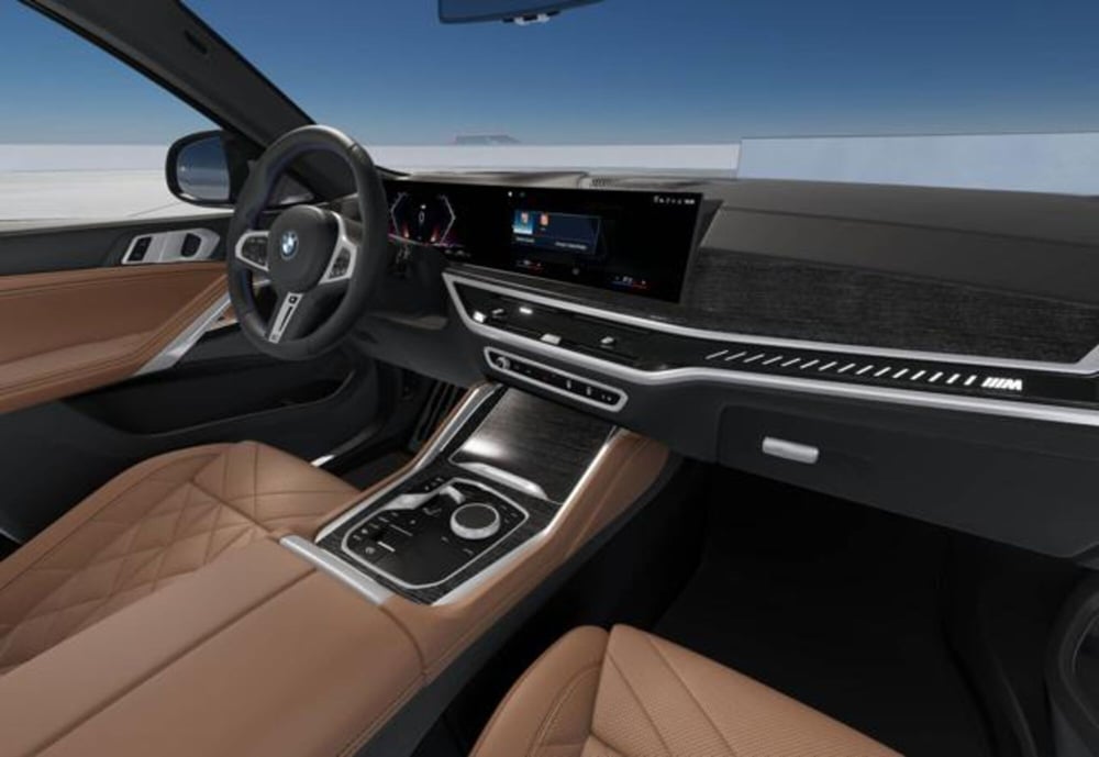 BMW X6 nuova a Modena (15)