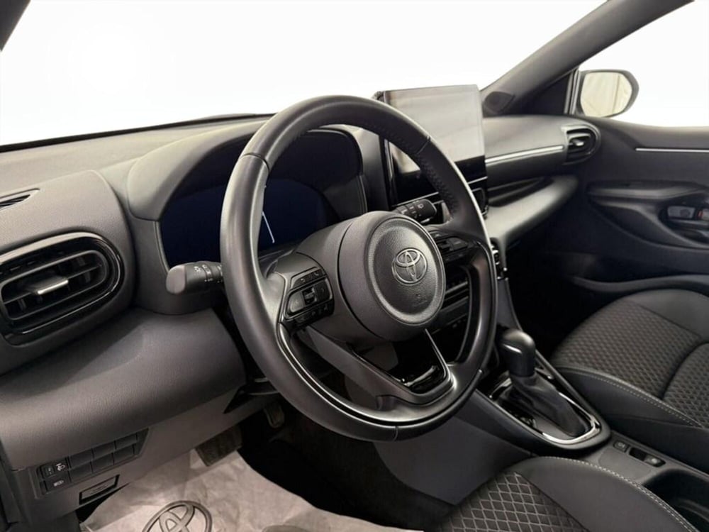 Toyota Yaris Cross usata a Monza e Brianza (11)