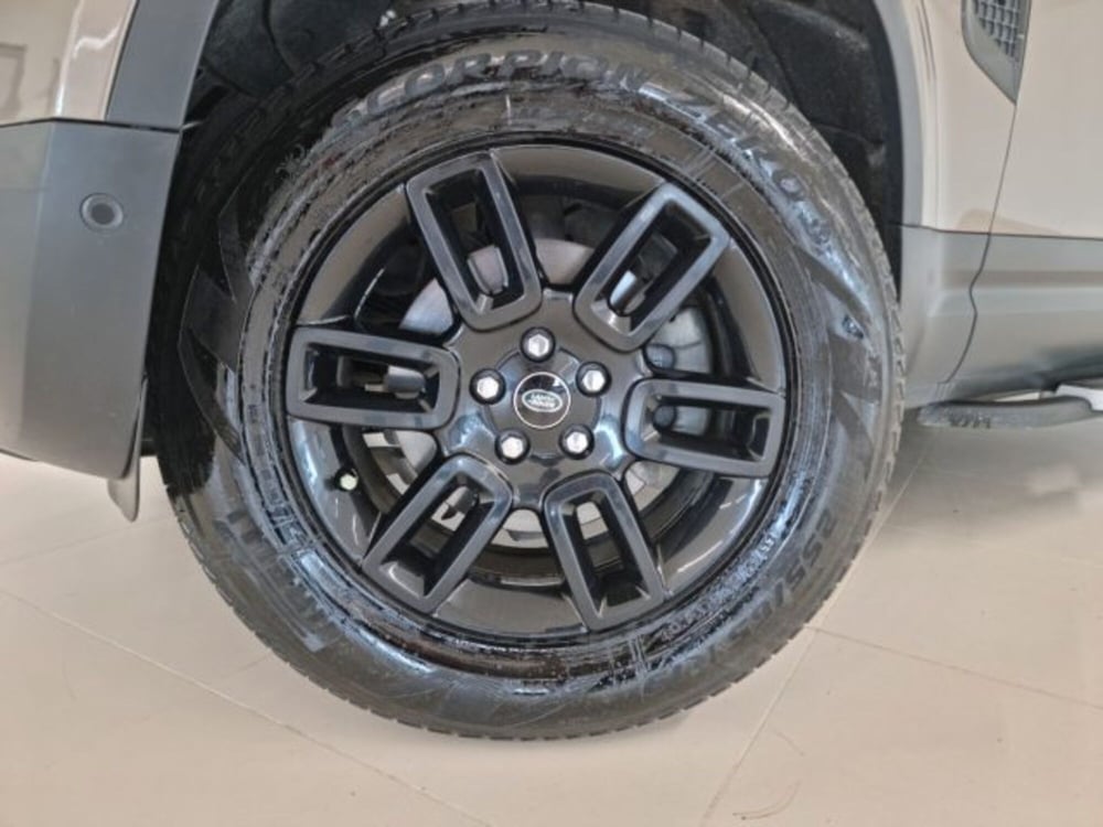 Land Rover Defender usata a Cuneo (6)