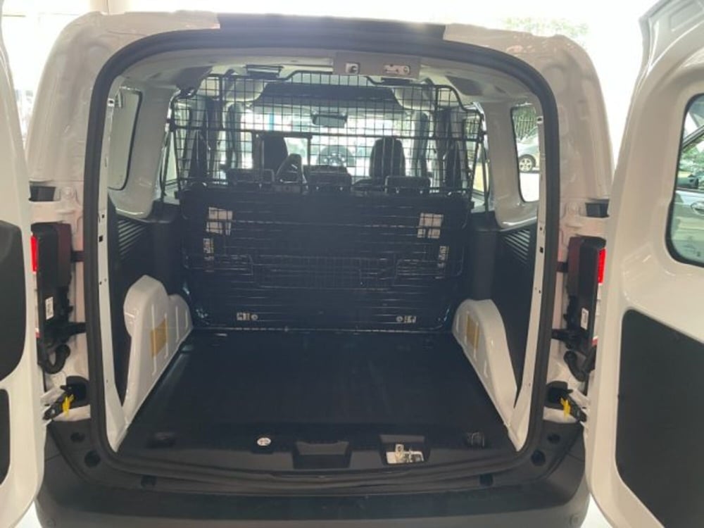 Ford Transit Courier Furgone nuova a Cuneo (7)