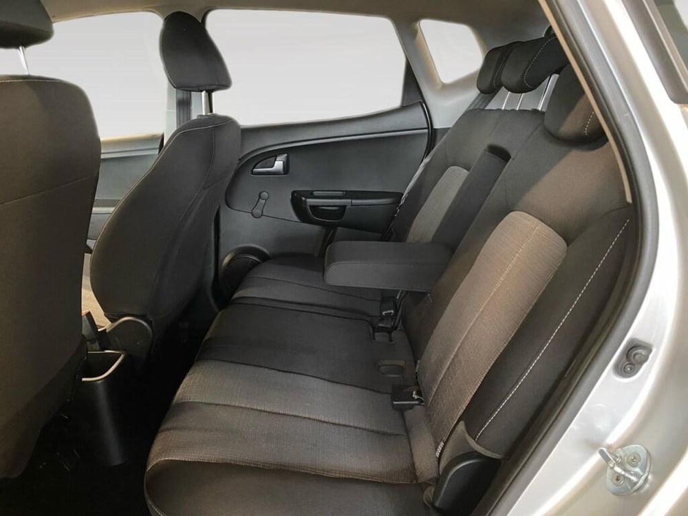 Kia Venga usata a Torino (7)